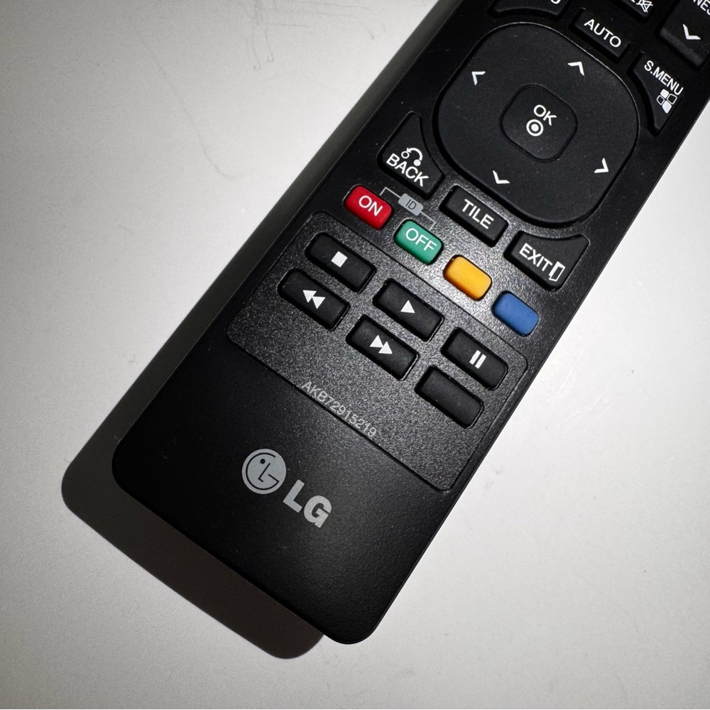 LG Black Remote Control - Picture 3 of 3